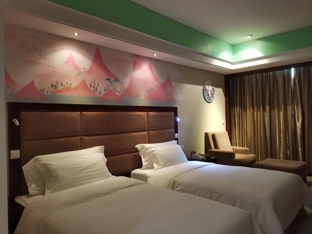 גואנגג'ואו Daysun International Hotel מראה חיצוני תמונה