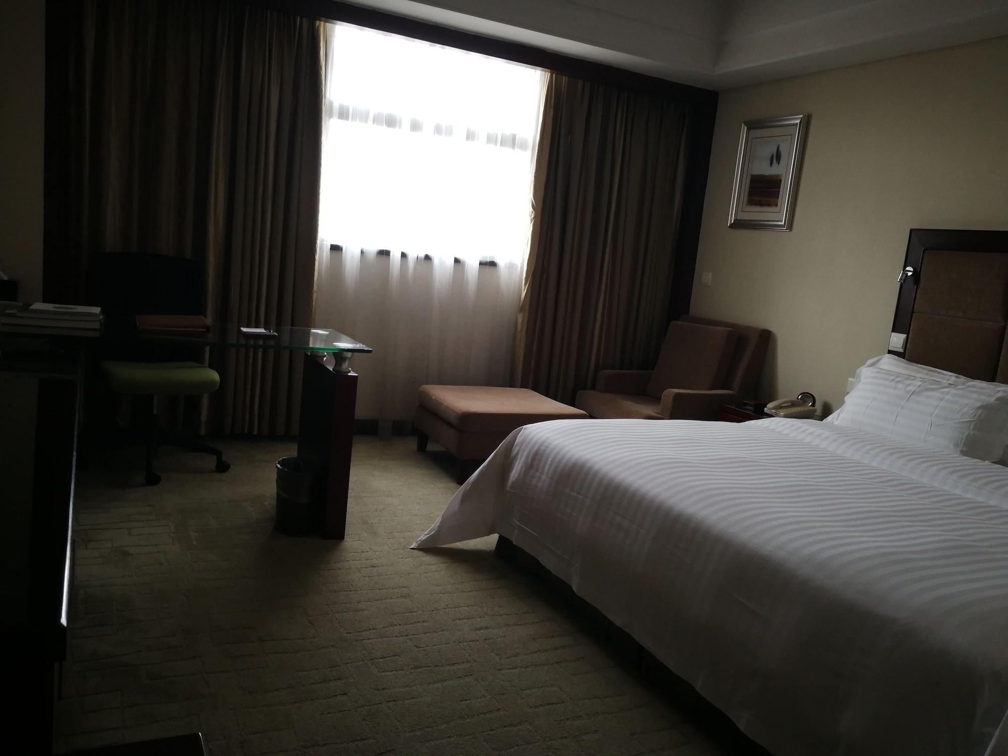 גואנגג'ואו Daysun International Hotel מראה חיצוני תמונה