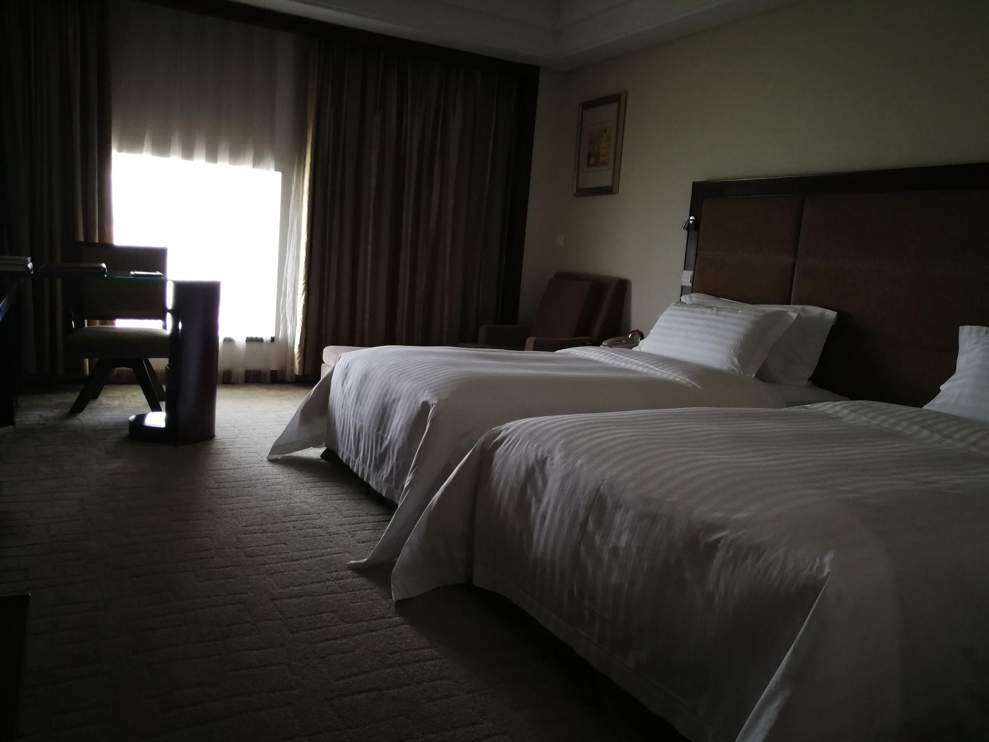 גואנגג'ואו Daysun International Hotel מראה חיצוני תמונה